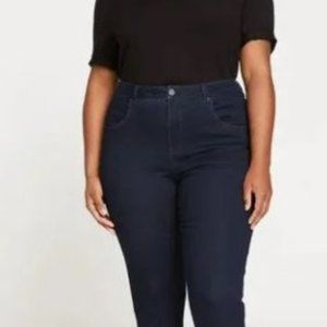 Universal Standard Seine Mid Rise Skinny Jeans